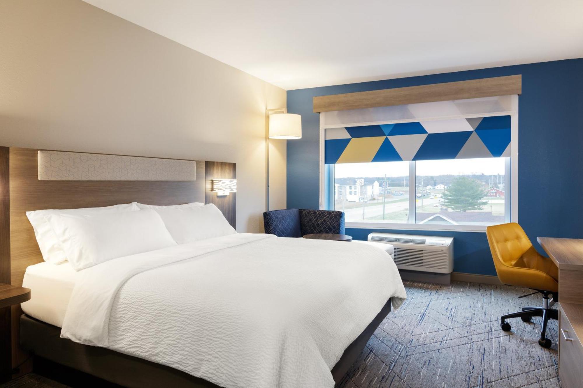 Holiday Inn Express Newton By Ihg Exterior foto